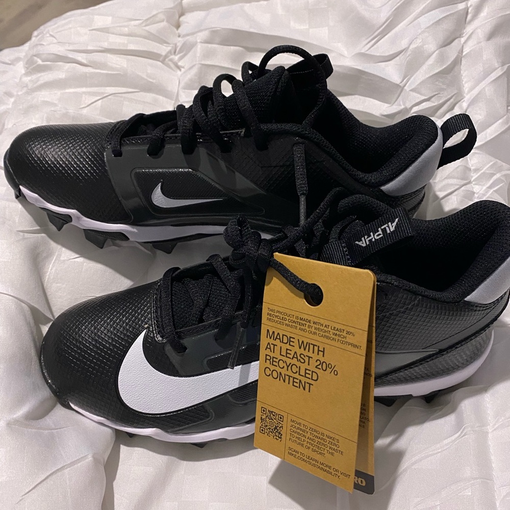 Footballl cleats